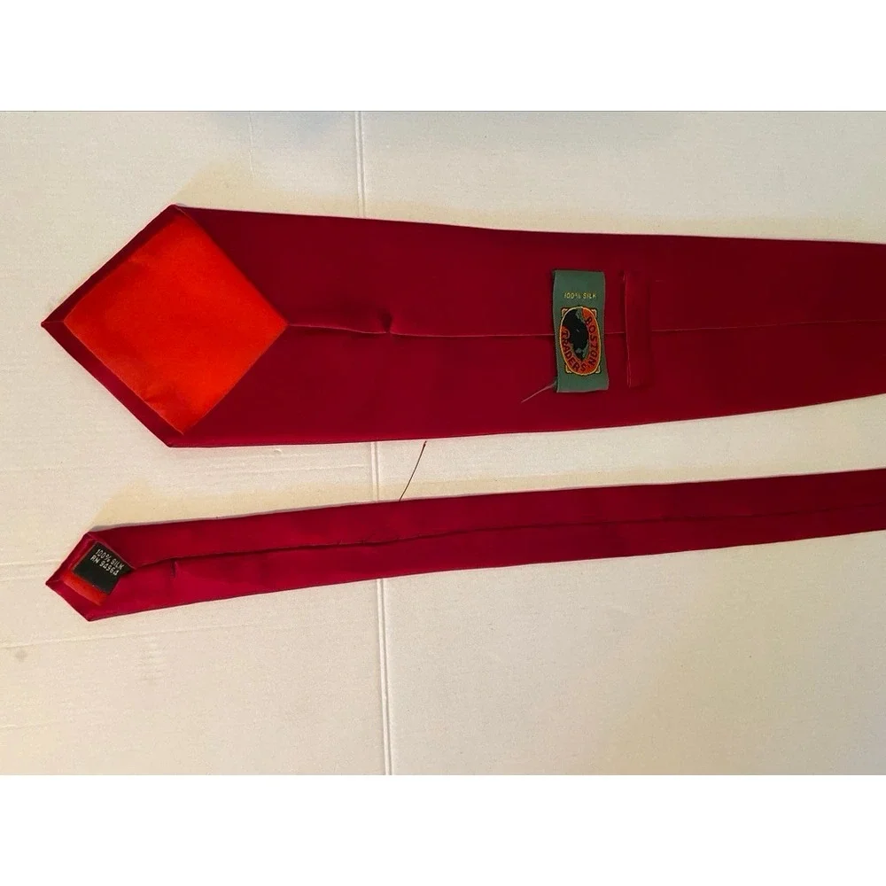 Boston Traders Mens Red Silk Necktie Solid Classic Formal Business Tie